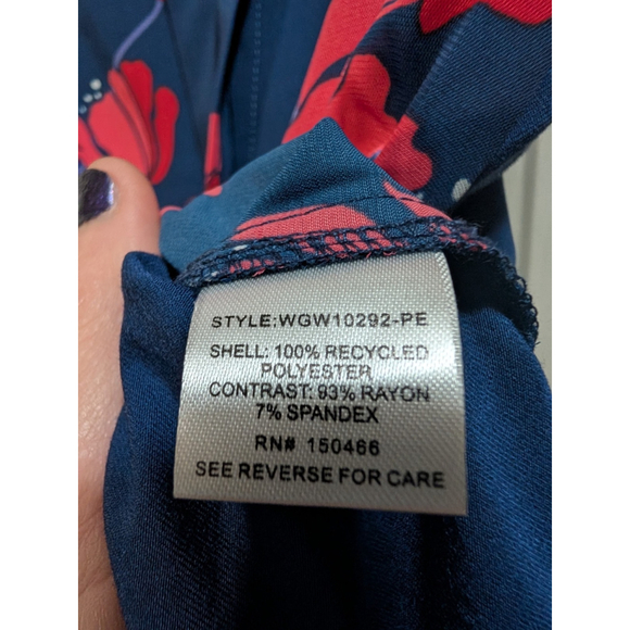 41 Hawthorn Stitch Fix Petite Sleeveless Blouse Navy Red Poppy Floral Top Orlee - Picture 4 of 8